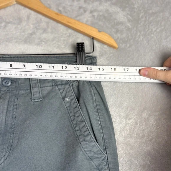 American Eagle Cargo Pants Gray Green High Rise Straight Leg Stretch Sz 6 NWOT - Picture 5 of 8